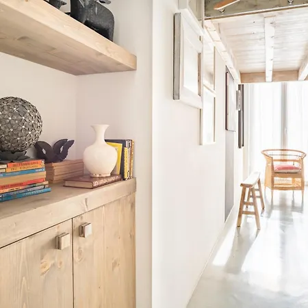 Colegio Charm House * 塔维拉