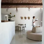 Colegio Charm House