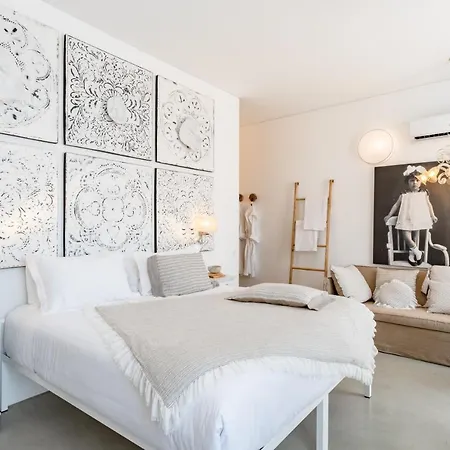 Colegio Charm House