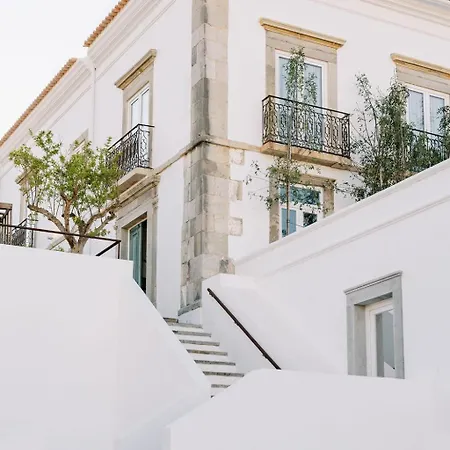 Colegio Charm House