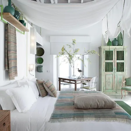 Colegio Charm House
