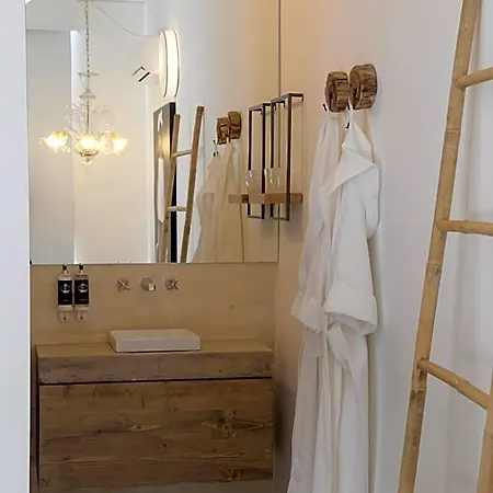 Colegio Charm House منزل ريفي تافيرا