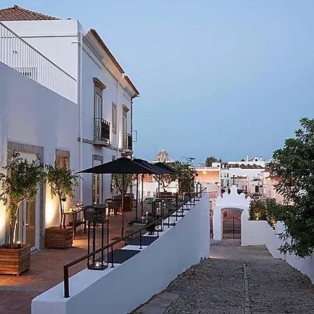 Landsted Colegio Charm House