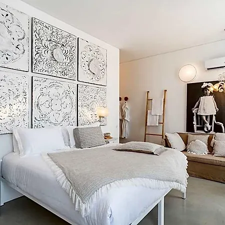 Landsted Colegio Charm House *