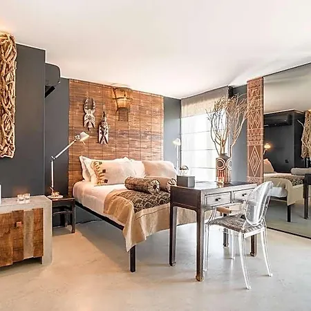 Colegio Charm House *